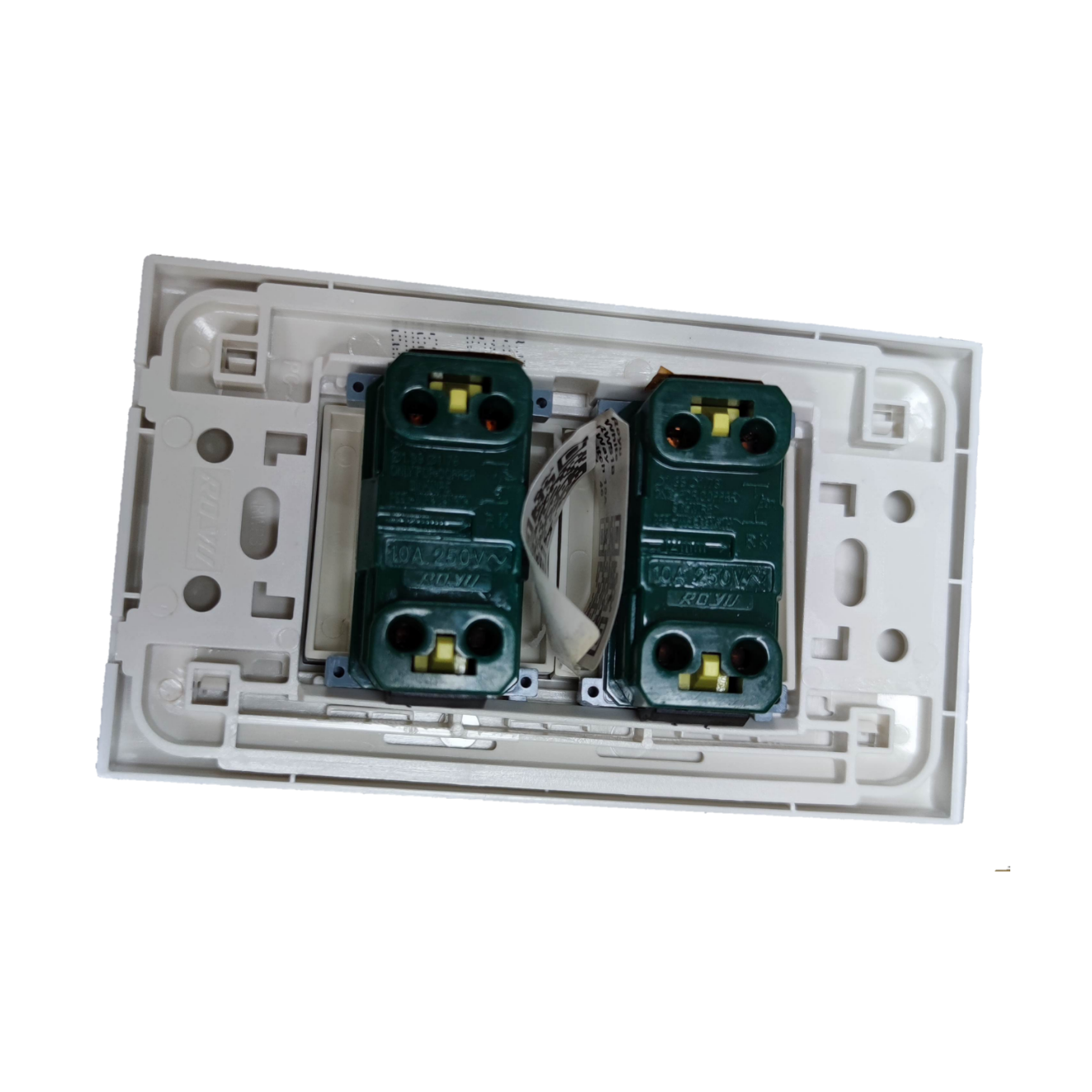 Royu 1 way light switch wide series 3 Device with two outlets and a white base for easy installation