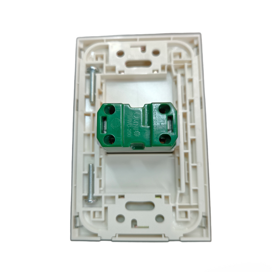 Omni 1 Gang Universal Outlet 15A 250V with Stainless Plate Cover WWP-110S+WWU-200