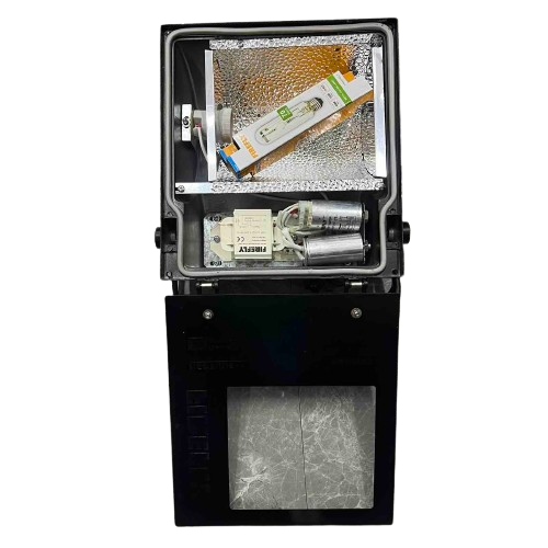 Firefly 70W Metal Halide Flood Light with 70W Metal Halide Bulb