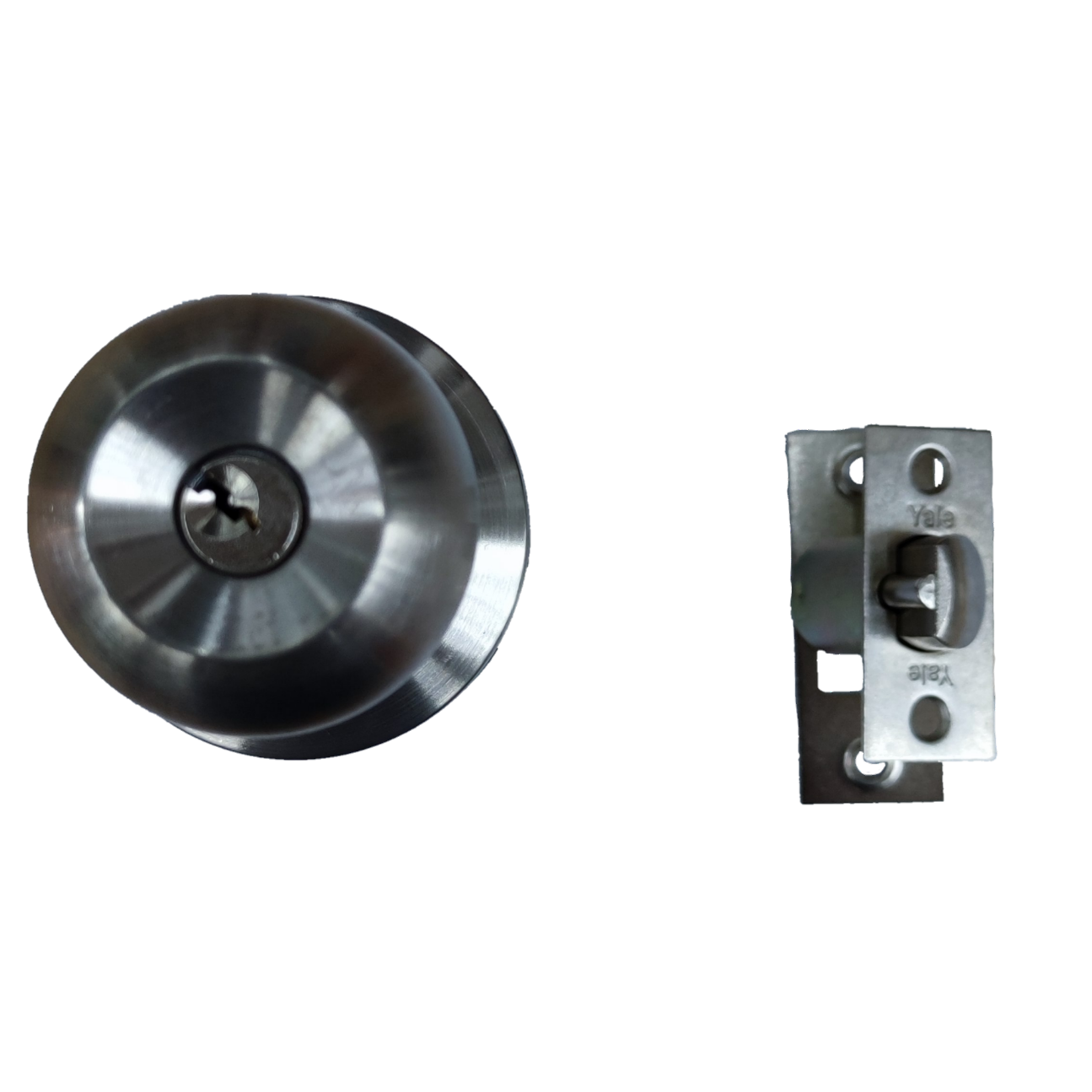 Yale Entrance Lockset Essential Series with brushed nickel finish for secure and stylish door access
