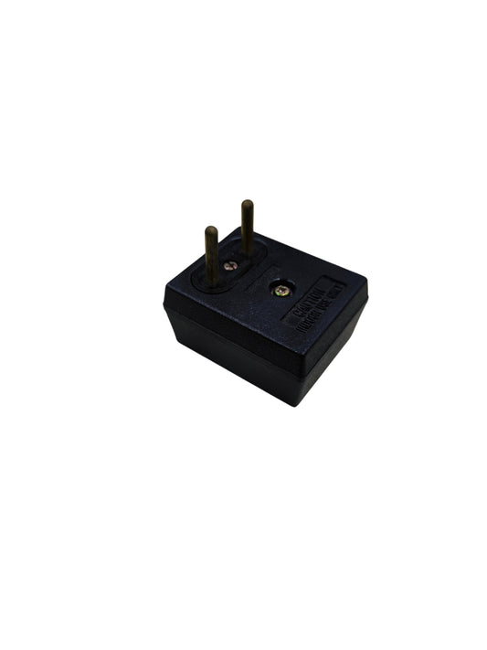 Panasonic Flat Pin Outlet to Round Pin Outlet 10A black electrical adapter for power connection