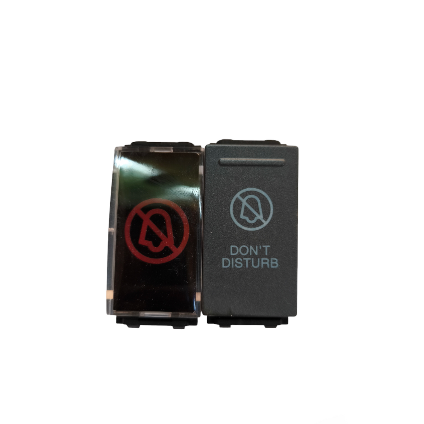Omni power point switch with don’t disturb indicator in black for efficient room signaling