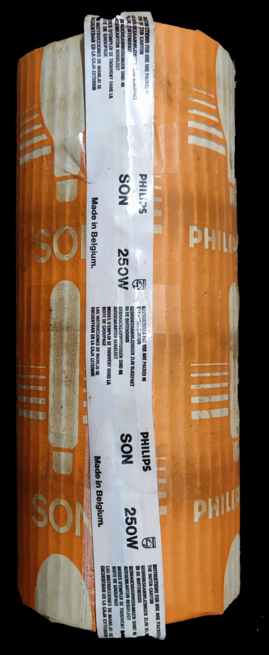Philips 250W sodium lamp E40 packaging showcasing bright orange design for high-intensity lighting