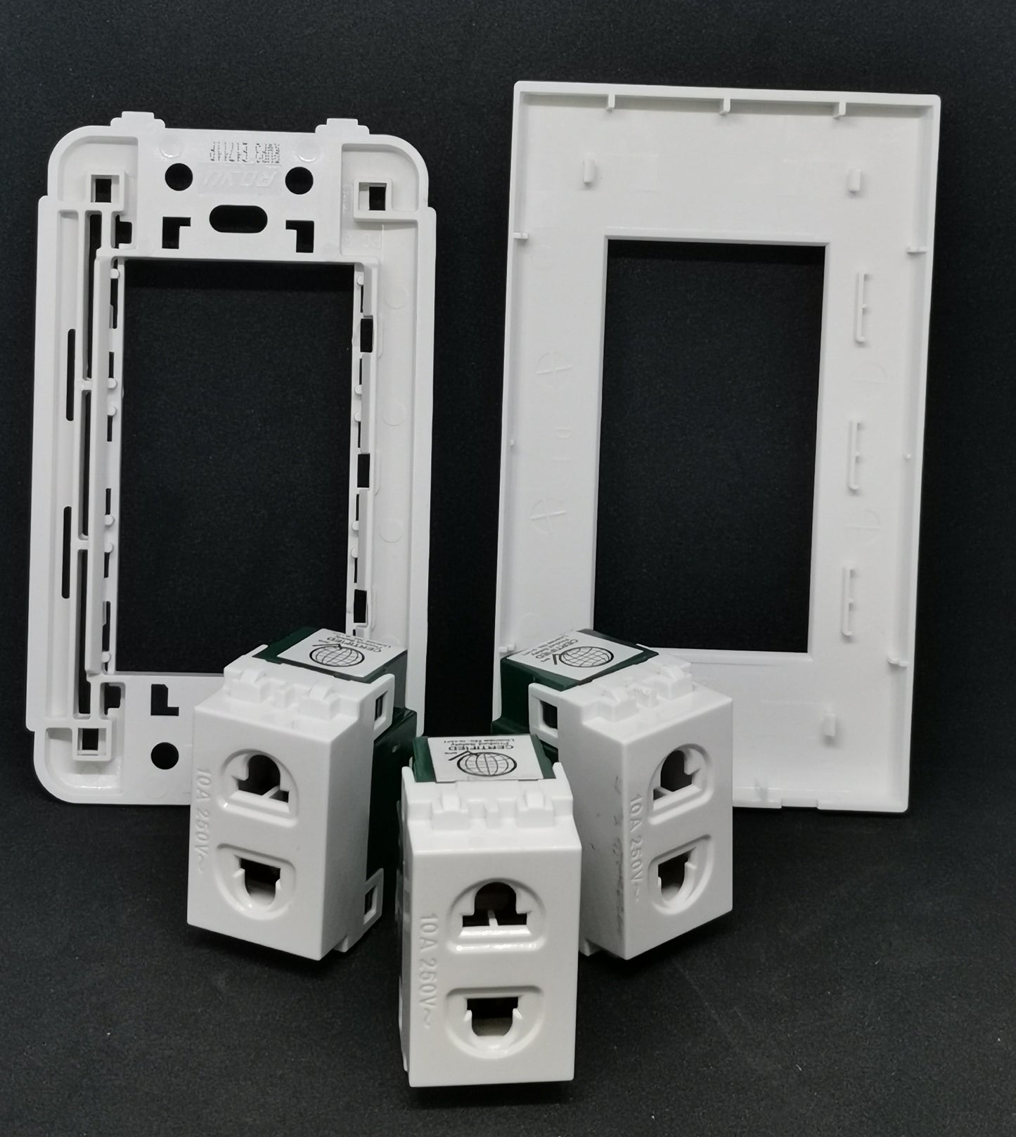 Royu 3 gang universal outlet with plate components including three outlet modules and white mounting plates