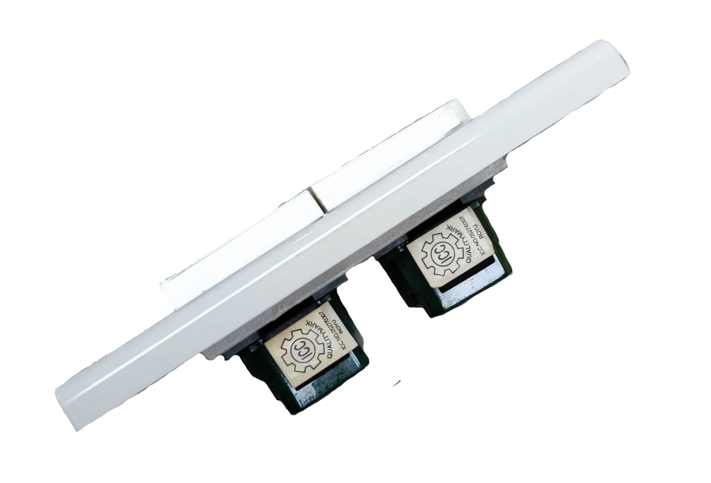 Royu 1 way light switch wide series 3 Device with a sleek design for easy installation