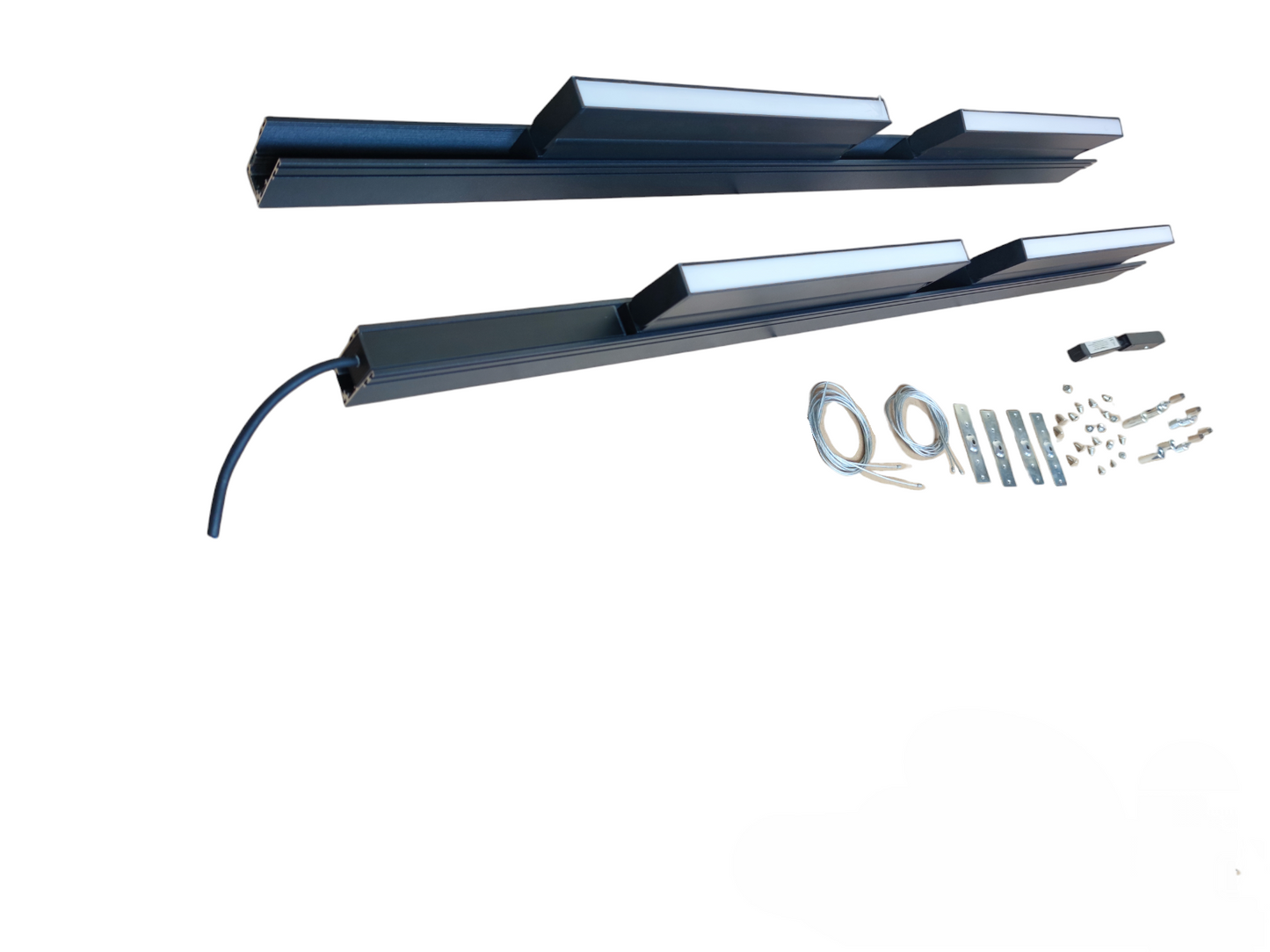 Magnetic Track Light 2 Meters 50mm with 4pcs 18W LED Foldable Flood Track Light 220V Daylight 6500K ( ILLUMIQ TERRA)