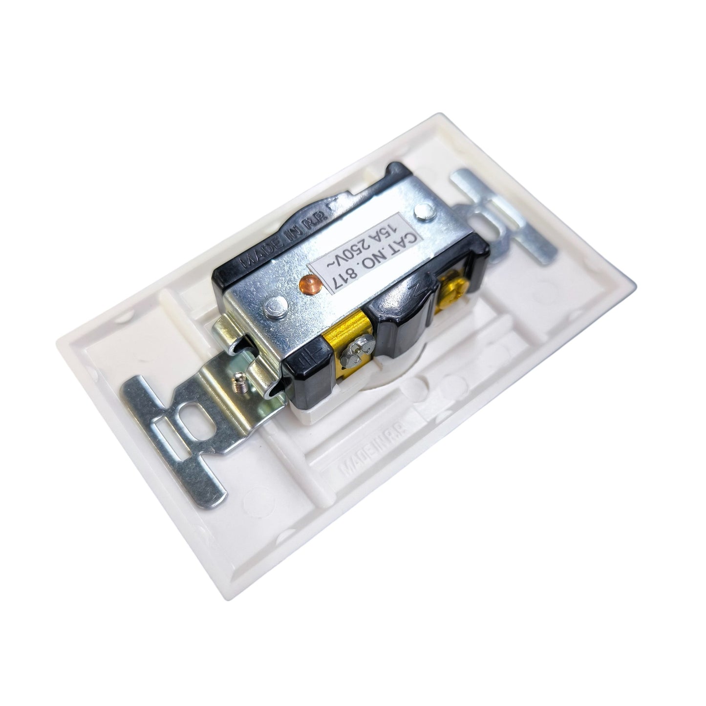 Eagle 1 Gang Flat Pin with Ground and Plate Cover 817-C 1131C