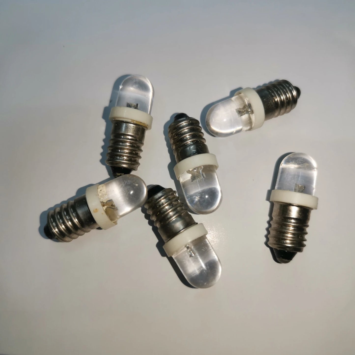 1W LED Pilot Light E10 440V Indicator Bulb Pilot Lamp 6500K Daylight DLED-E10/440V