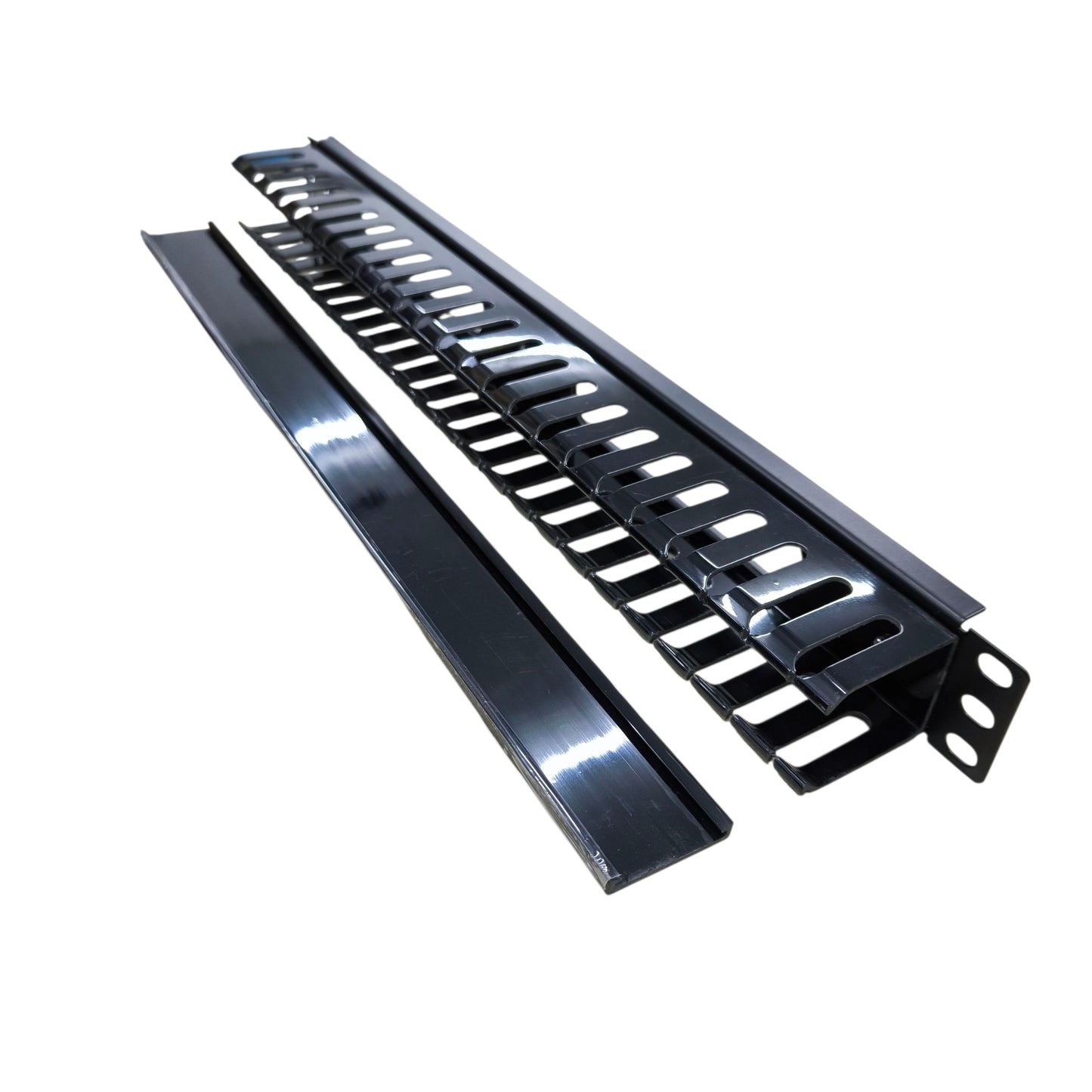 1U cable duct for data cabinet 19 Inches in sleek black finish for effective cable management