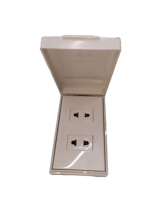 Royu 2 Gang Universal Outlet with Weatherproof cover in white for outdoor power connection