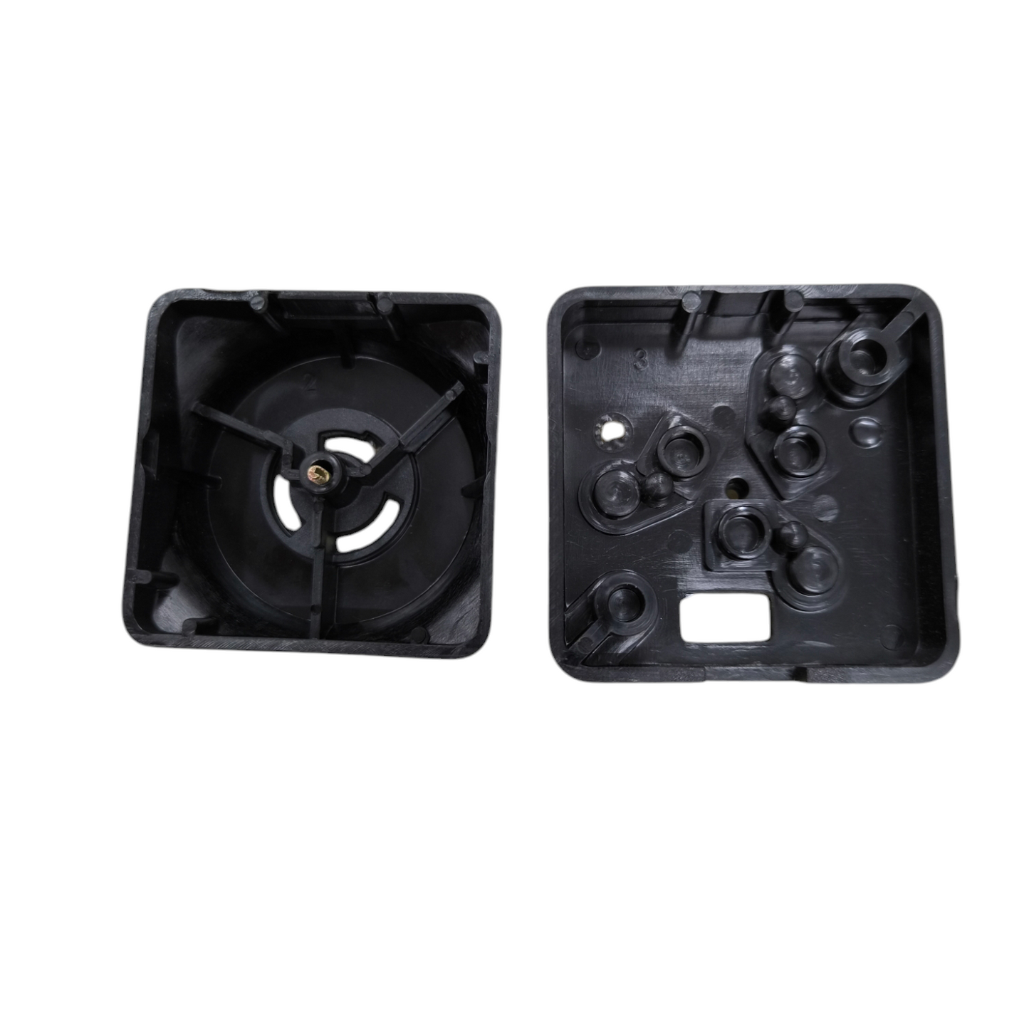 Grippes 20A twist lock outlet 220V base for secure electrical connections and easy installation