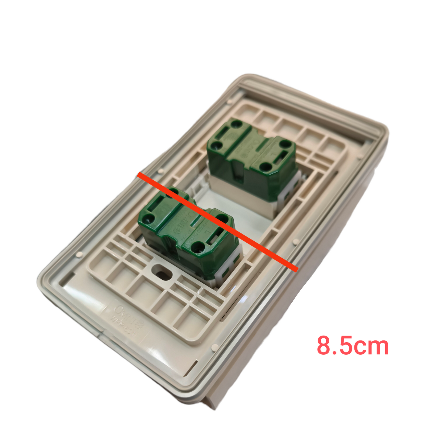 Omni Weatherproof 2 Gang Universal Outlet 15A 250V with Plate Wide Series WPP-601+(WWP-112+WWU-200x2)