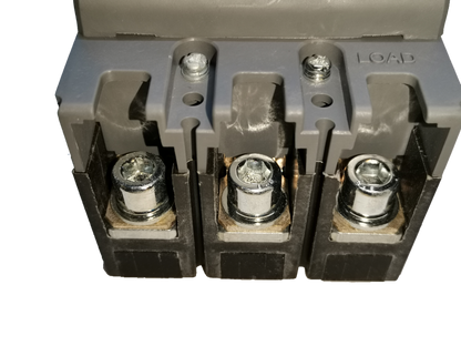 Himel 3 pole 80 amp circuit breaker 250V with three terminals for electrical wiring