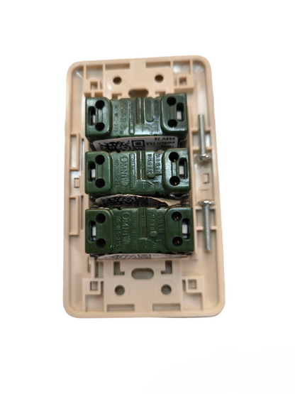 Omni 3 Gang 1 Way Switch 16A 250V with Plate Cover WEP-103+(WES-213x3)