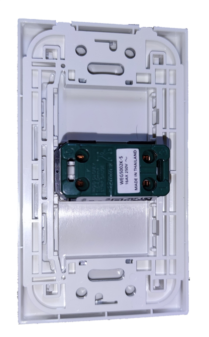 Panasonic 1 Gang 3 Way Switch Device with Plate, 1 Gang 3 Way Switch Wide Series with Plate 16A 250V WEG5002K-5 / WEG6801W-1