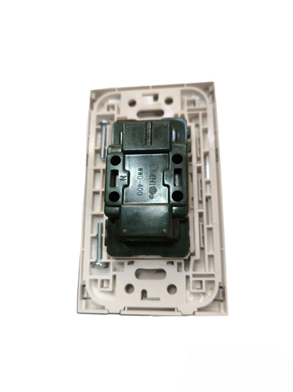 Omni Duplex Flat Pin Outlet 15A 250V with Stainless Plate Cover WWP-113S+WWD-400