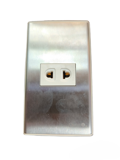 Omni 1 Gang Universal Outlet 15A 250V with Stainless Plate Cover WWP-110S+WWU-200