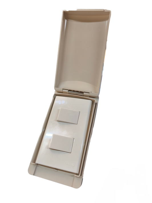 Omni Weatherproof 2 Gang 3 Way Switch 16A 250V WPP-602+WWP-112+(WWS-223x2)