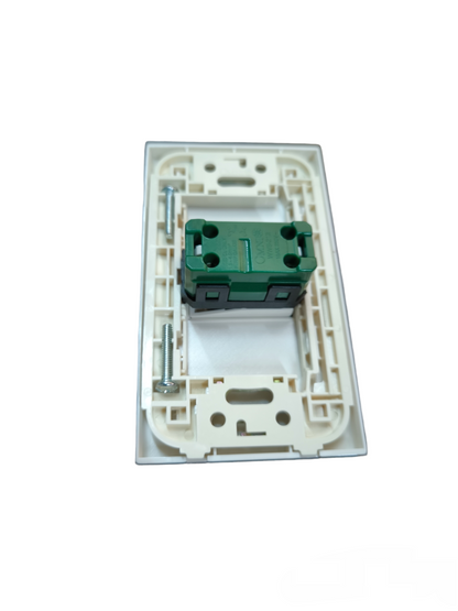 Omni 1 Gang 1 Way Switch with Plate Wide Series 16A 250V WWP-110+WWS-213