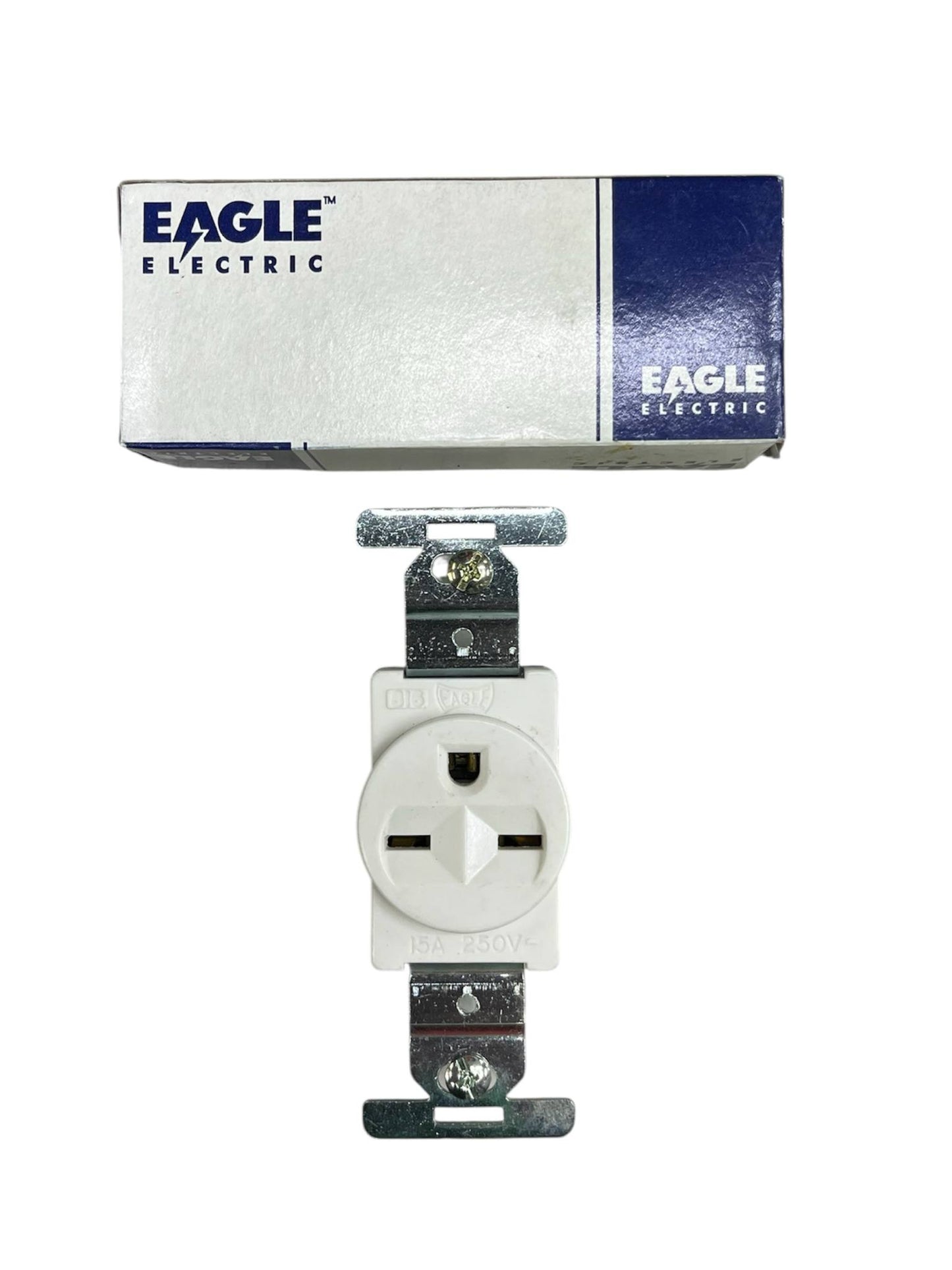 Eagle Tandem Outlet with Ground 15A 250V