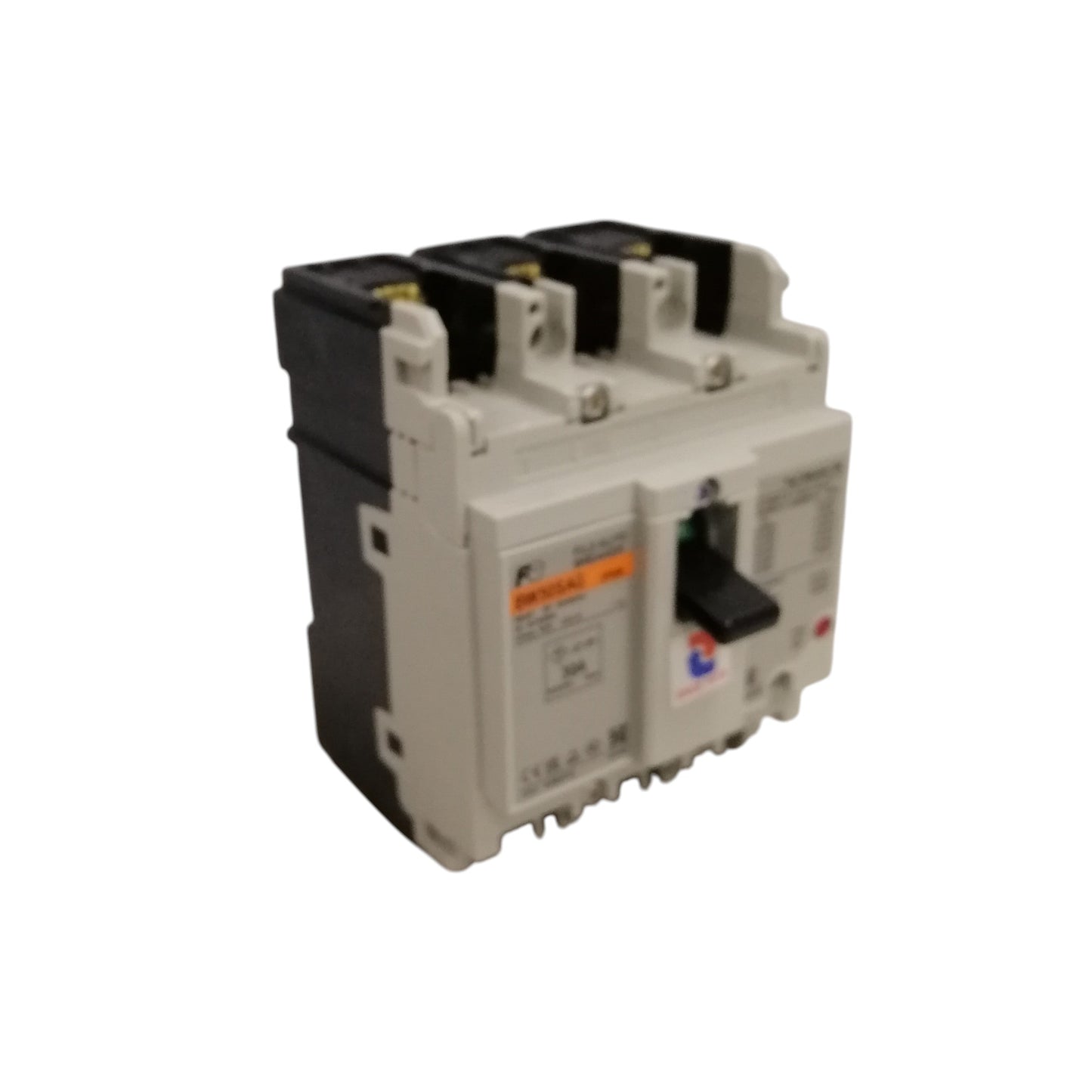 Fuji MCCB molded case circuit breaker 30A. Three pole industrial Fuji circuit breaker with toggle handle