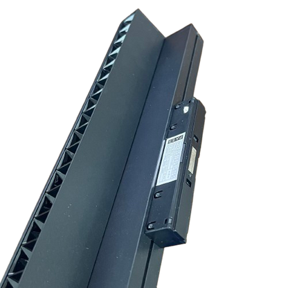 ILLUMIQ TERRA 18W LED Grilled Flood Track Light 48V (6000K)