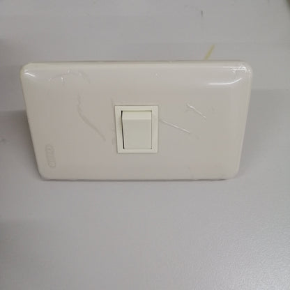 Omni Classis Series 1 Gang 3 Way Switch 16A 250V with Plate Cover WEP-101+WES-223 back I