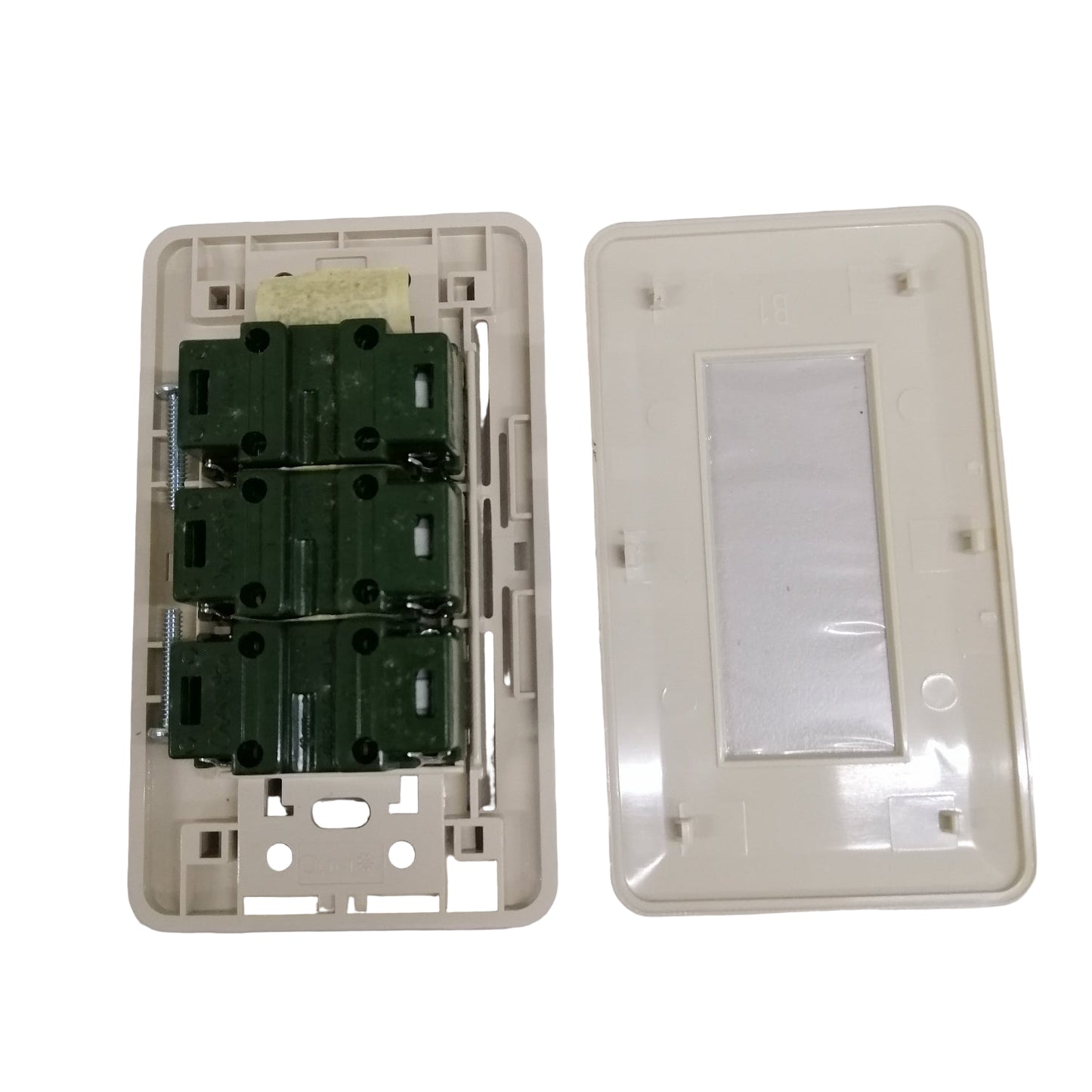 Omni Classis Series 3 Gang Universal Outlet 16A 250V with Plate Cover WEP-103+(WEU-200x3) back view