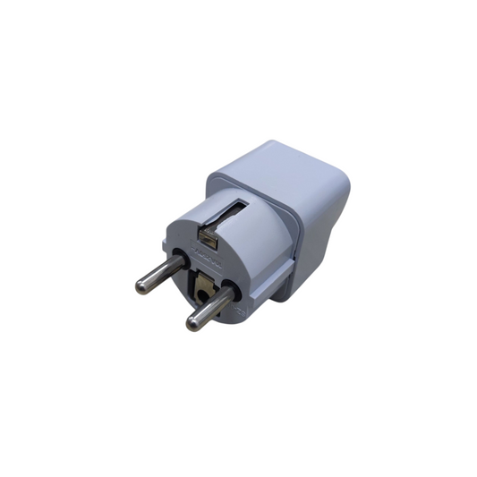 Universal Adaptor Type E/F 10A 250V