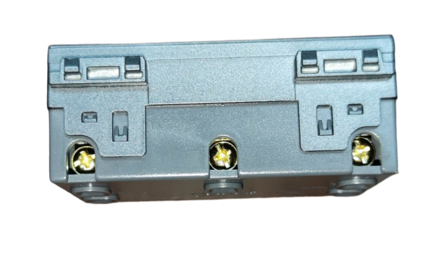 Omni Duplex Universal Outlet with Ground Designer Series Graphite 16A 250V DWU-402