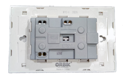 Duplex Universal Outlet with Ground 16A 220V ( T&J) , 2 Gang Universal Outlet with Ground