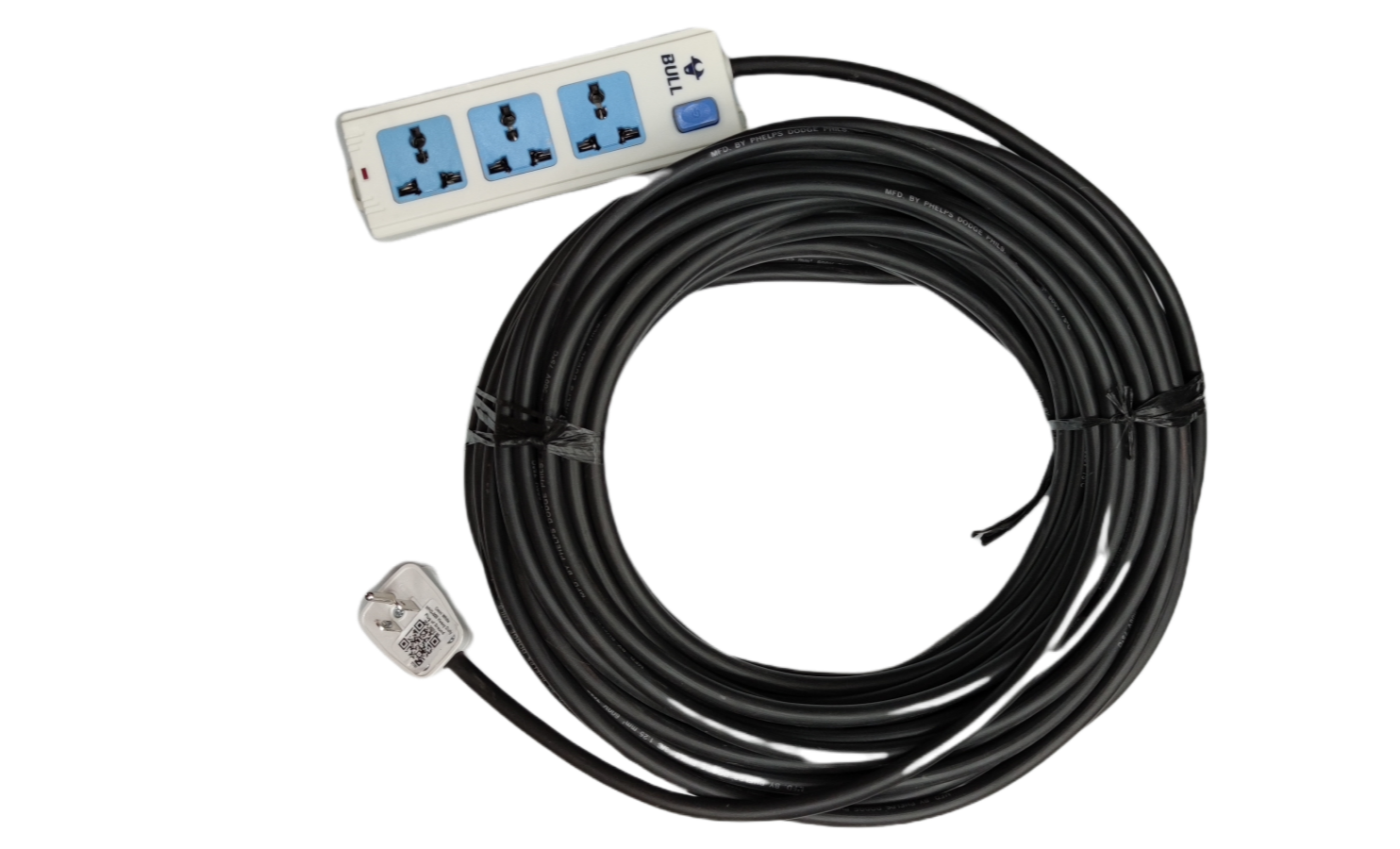 Extension Cord 3 Gang Universal Outlet 10A with black long cable and three universal sockets