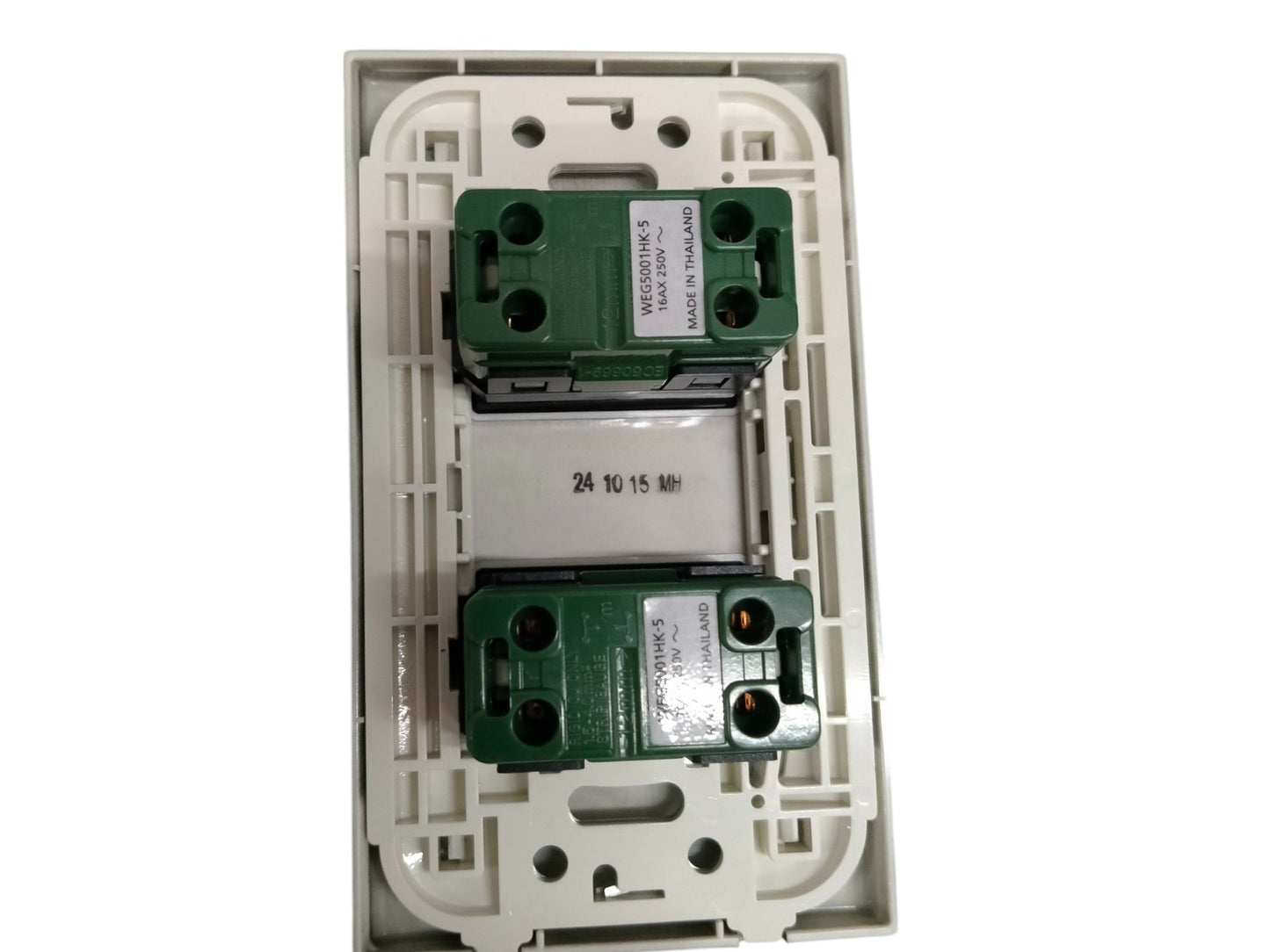 Panasonic 2 Gang 1 Way Switch 16A 250V with Plate Cover Metallic Gray WEG6802MH-1/2XWEG5001HK-5
