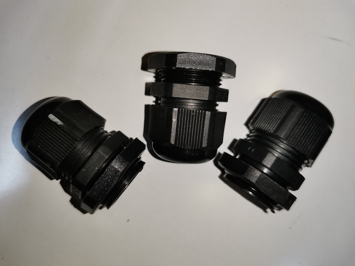 Grippes black plastic Cable Gland M25 13-18mm for secure cable management pack of three