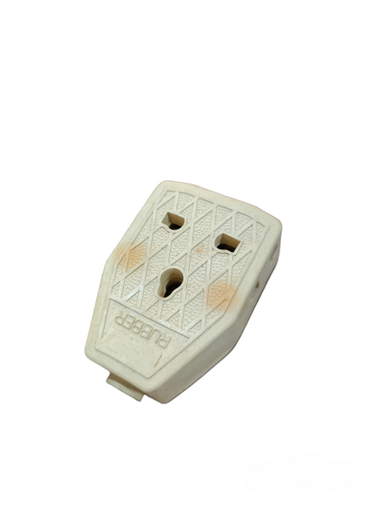 China Rubber Outlet 220V Single free sample flexi combo white electrical plug adapter