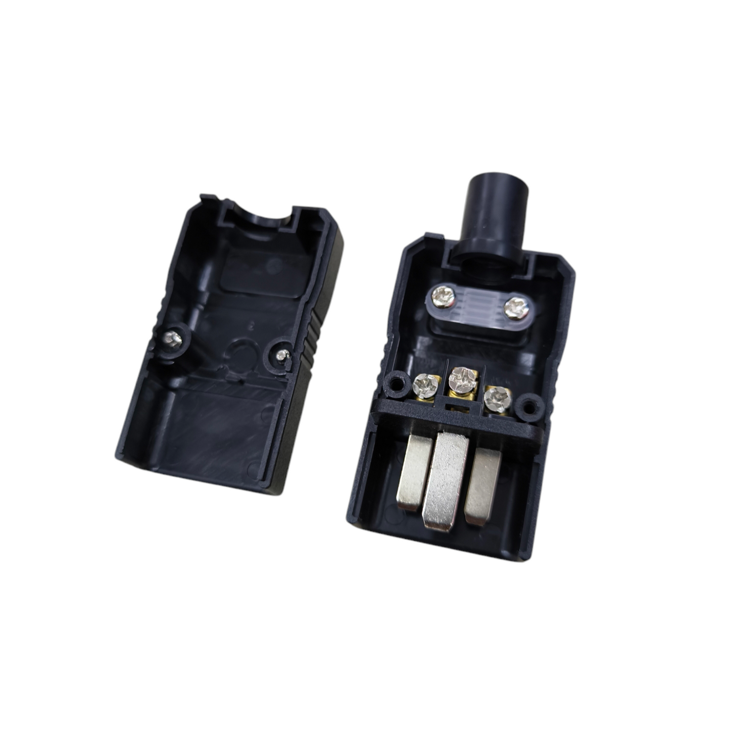 Computer Power Plug C20 with removable cover and metal terminals for secure electrical connections