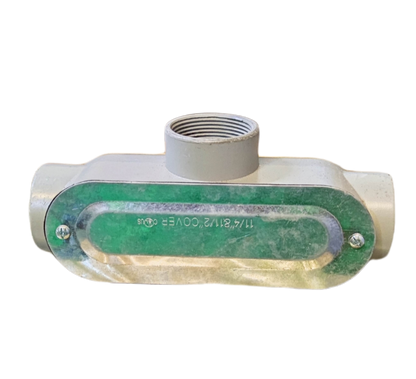 Local vendor Conduit Bodies Threaded Tee Type electrical conduit connector with metallic cover plate