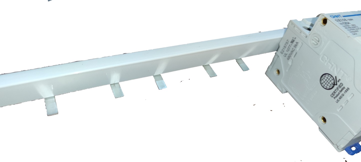 Grippes Bus Bar 2P for 2Pole 3 Module white electrical connector bar with multiple metal tabs