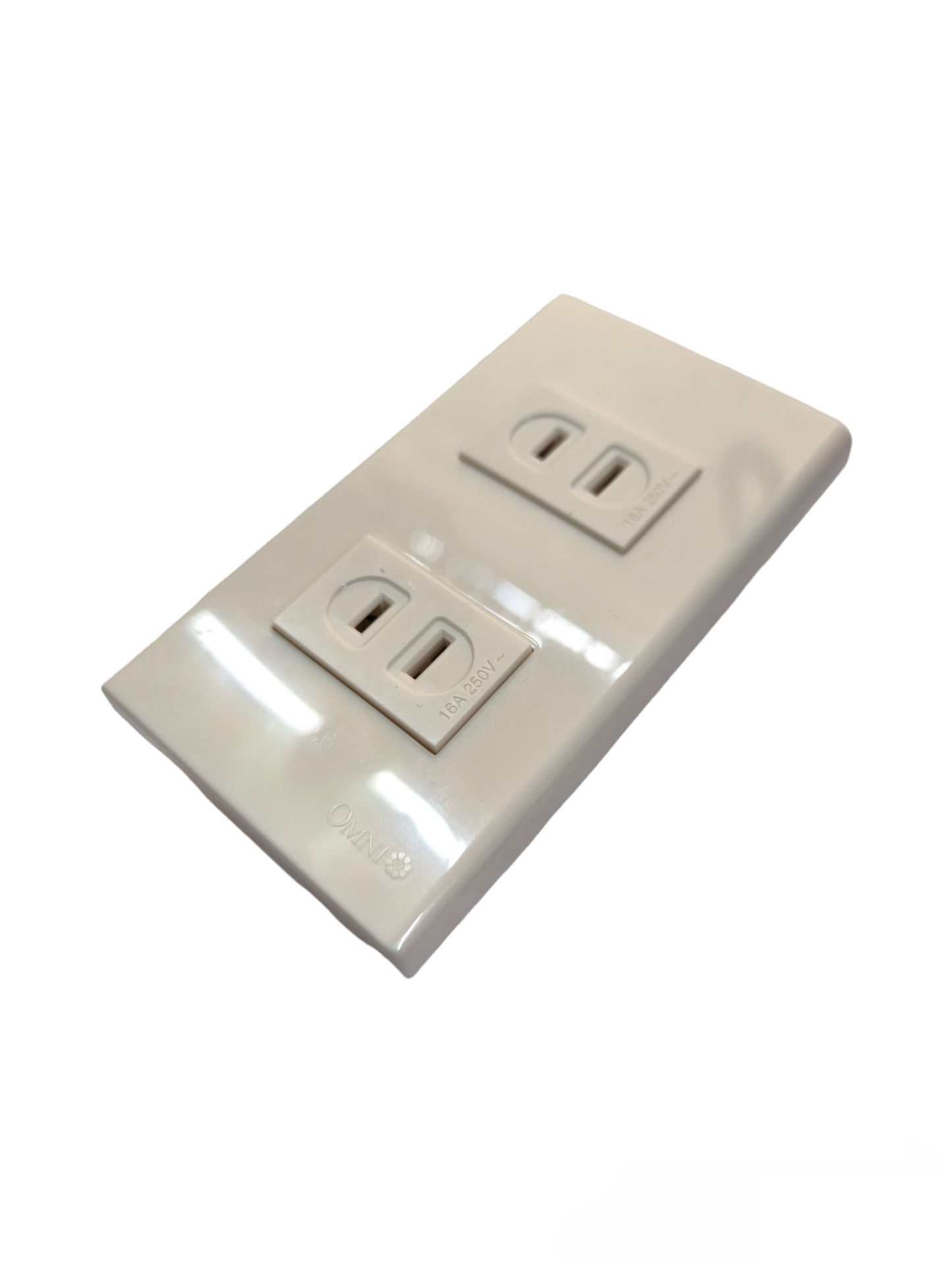 Omni 2 Gang Flat Pin Outlet Device with Plate Wide Series 15A 250V WWP-112+(WWR-200x2)