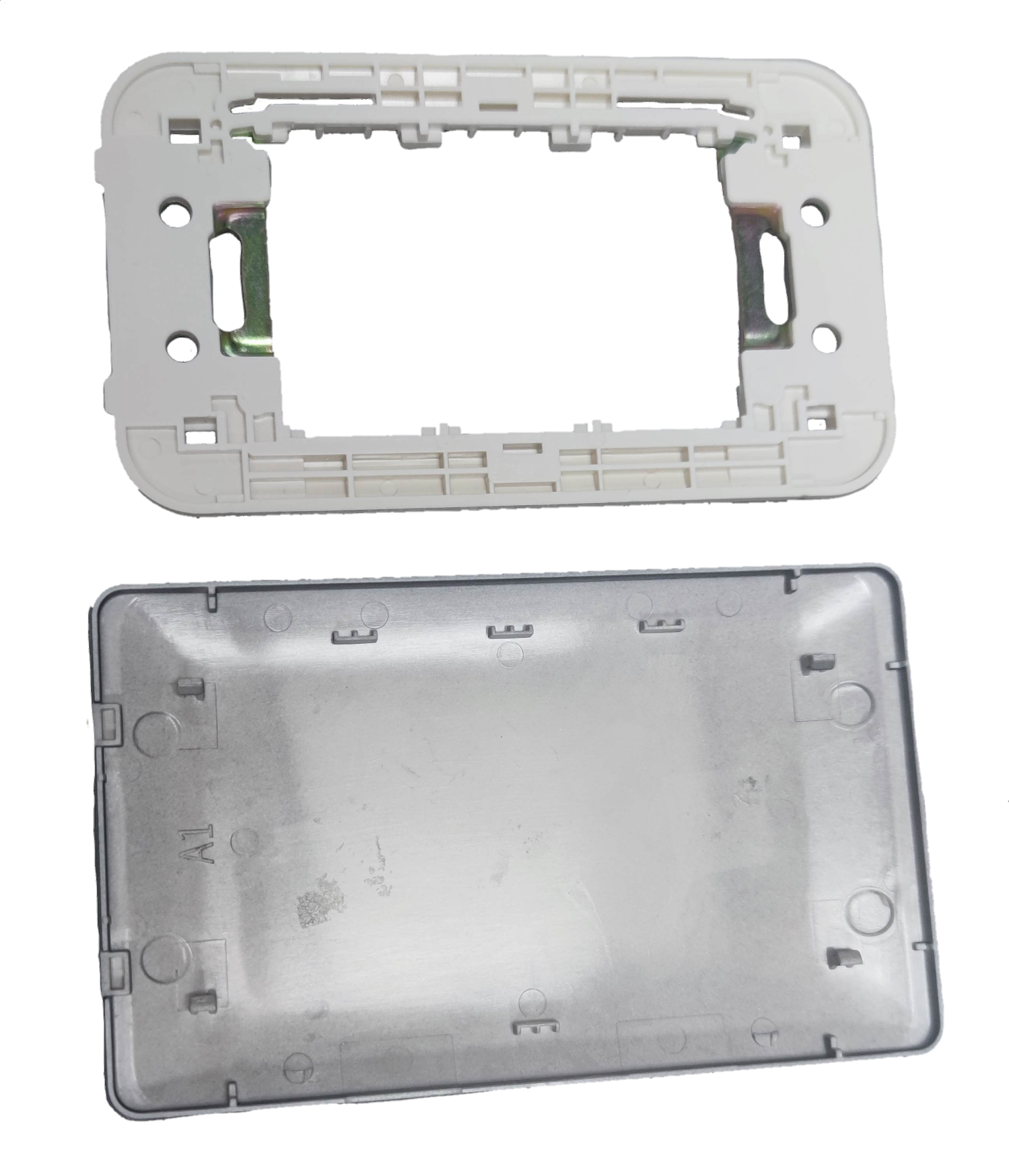 Omni designer series wall plate DWP-100G in white with a smooth finish for electrical outlets