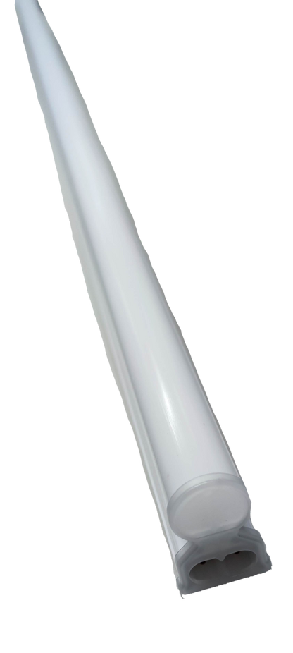 Ecolum 14W T5 LED batten 220V 3000K featuring a sleek design for efficient lighting