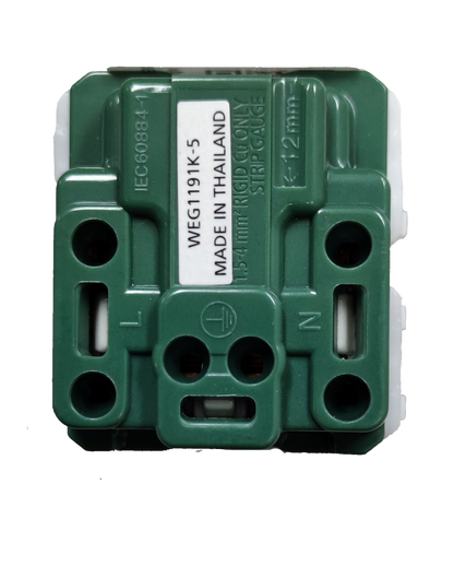 Panasonic Grounding Universal Receptacle Quick Connect Terminal 16A 250V , Universal with Ground Center Device WEG1191K-5