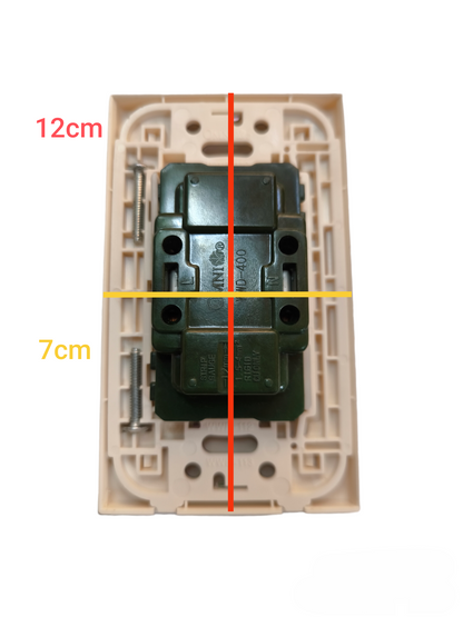 Omni Duplex Flat Pin Outlet 15A 250V with Wide Series Plate Cover WWP-113+WWD-400