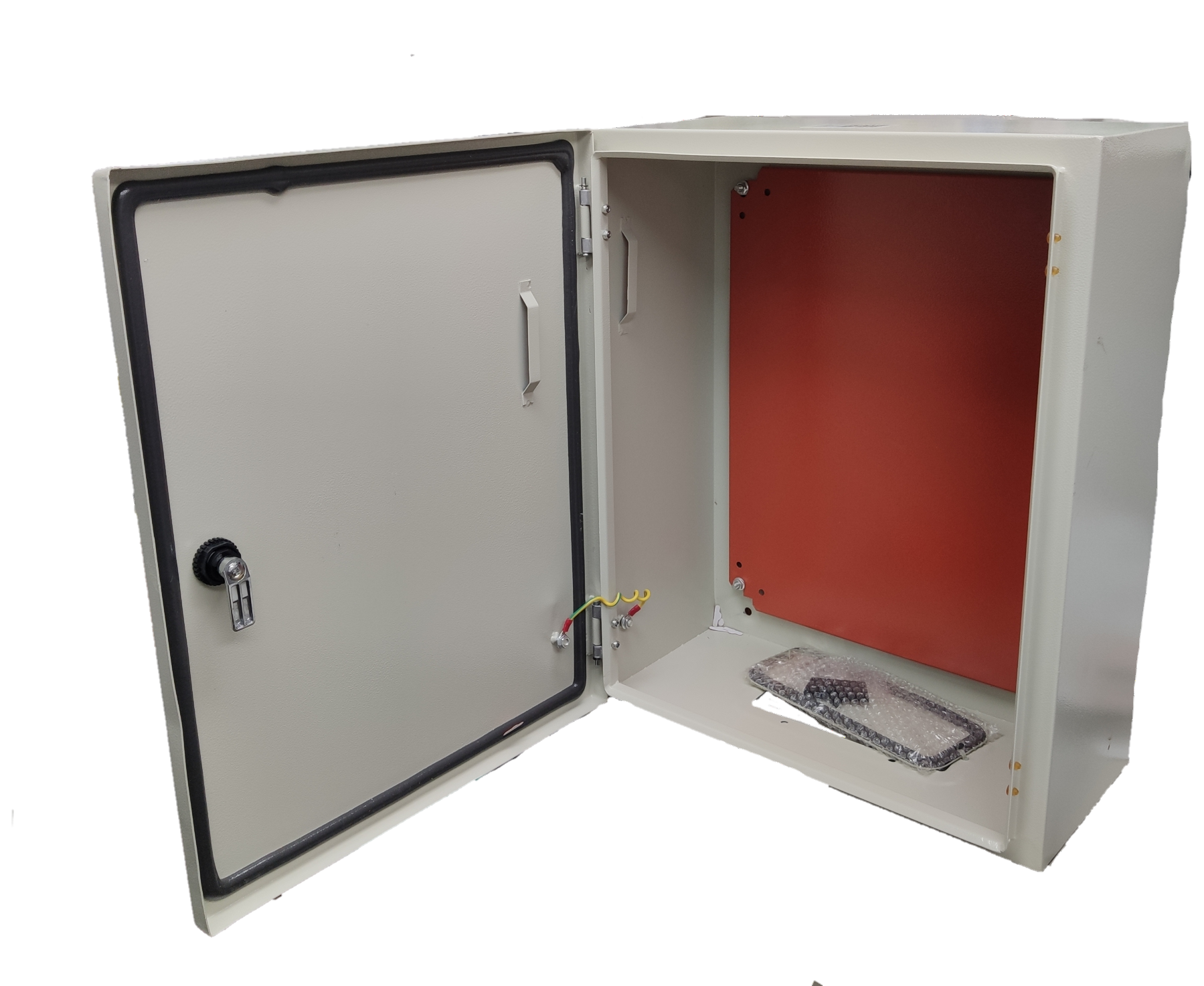 Grippes electrical enclosure box 600x500x200 with secure locking and removable interior panel