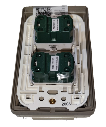 Panasonic Weatherproof Plate 2 Gang Universal Outlet Wide Series, 2 Gang Universal Outlet with Weatherproof Plate Cover 16A 250V WEG10919-5 x2 / WEG7902
