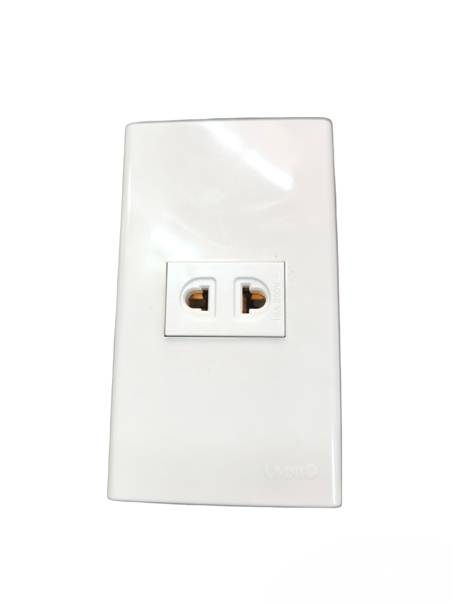 Omni 1 Gang Universal Outlet 15A 250V with Plate Cover WWP-110+WWU-200