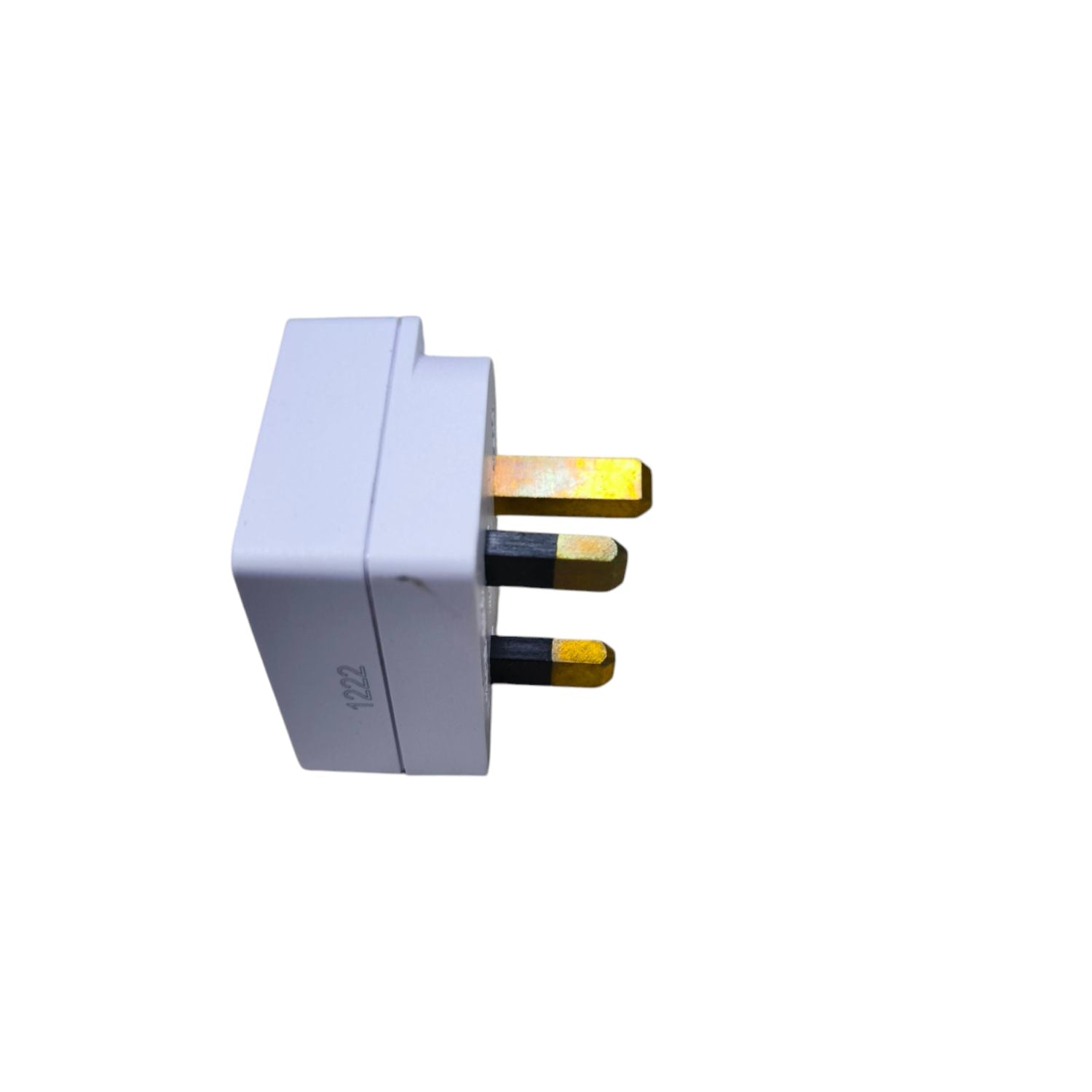 Amazon Basic power adaptor flat pin with ground to Type G plug for safe electrical connection