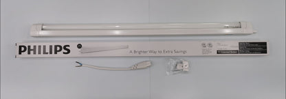 Philips 14W T5 fluorescent tube daylight with packaging and accessories for energy-efficient lighting
