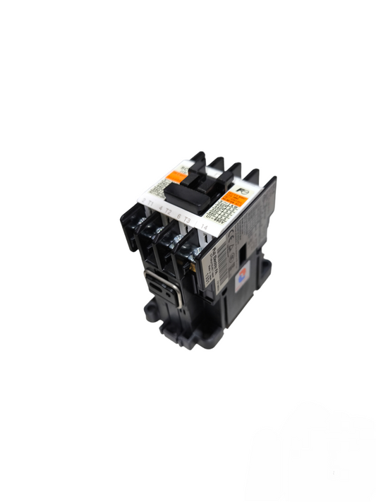 Fuji Magnetic Contactor SC-0 20A black industrial electrical switch with terminal connections