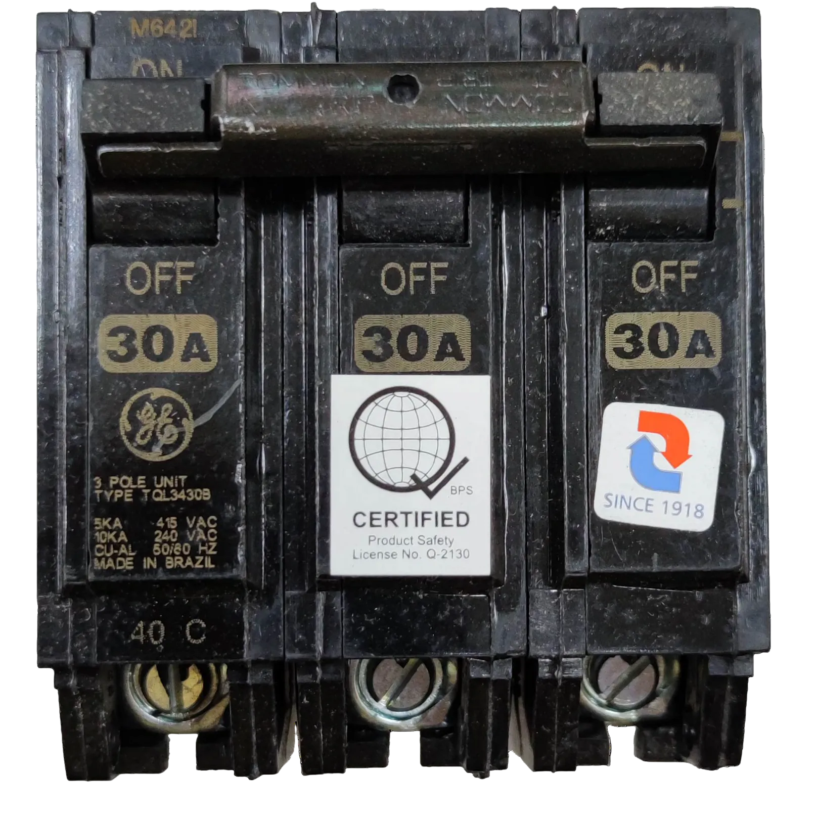 ge-circuit-breaker-30-amp-3-pole plug in